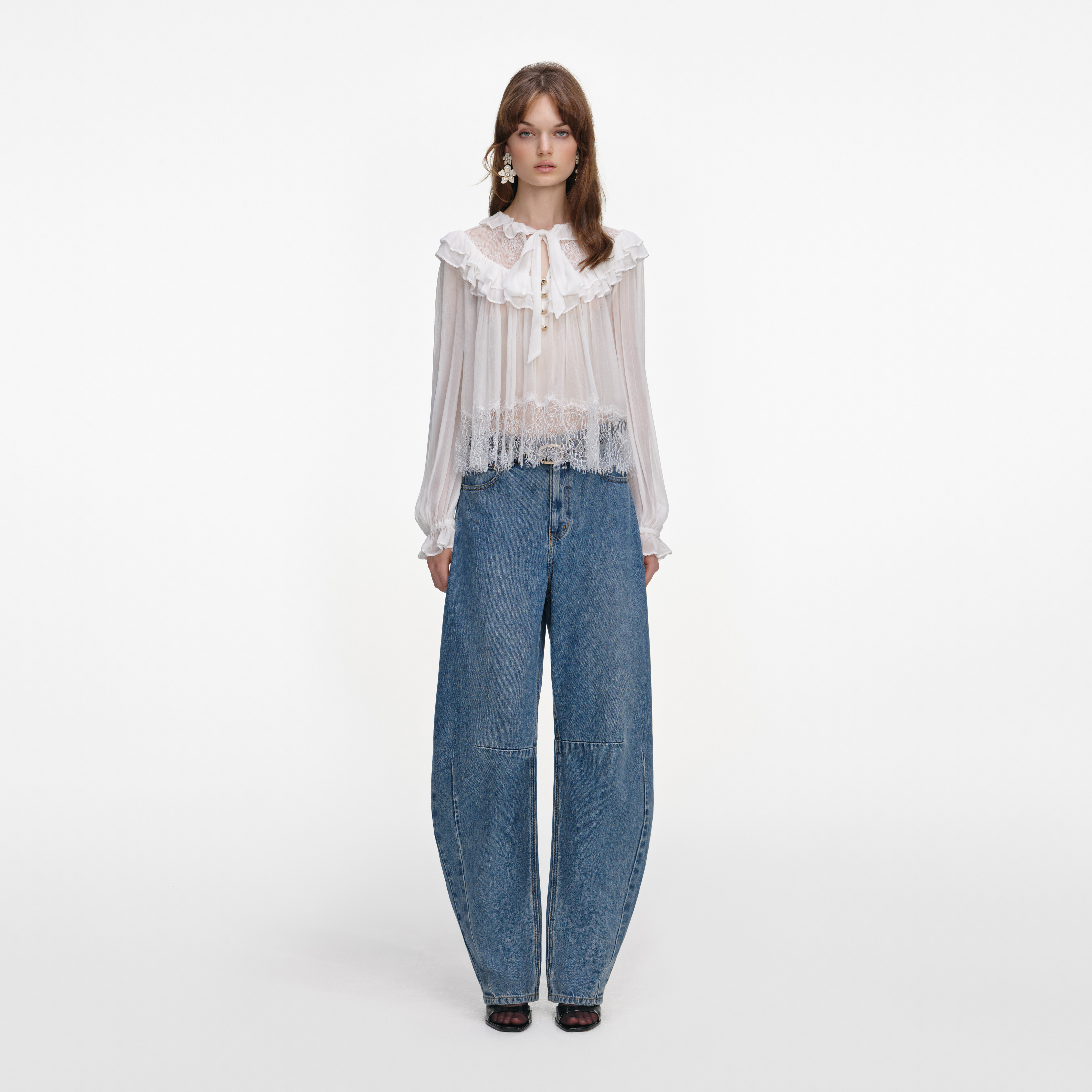 192T WHITE GEORGETTE LACE BLOUSE